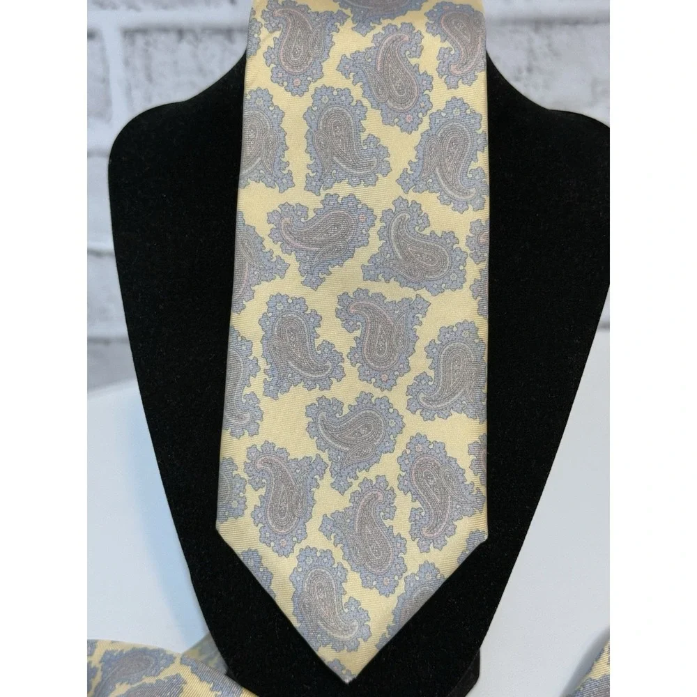 Mallory Church London Ltd Vintage Paisley Silk Necktie Yellow Gray Classic Tie